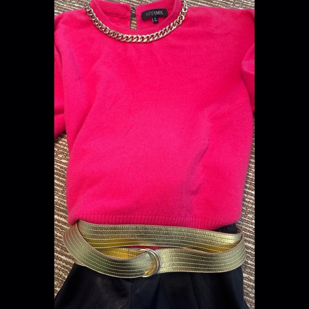 Intermix 100% Cashmere sweater size M Hot Pink NWOT - Picture 2 of 5